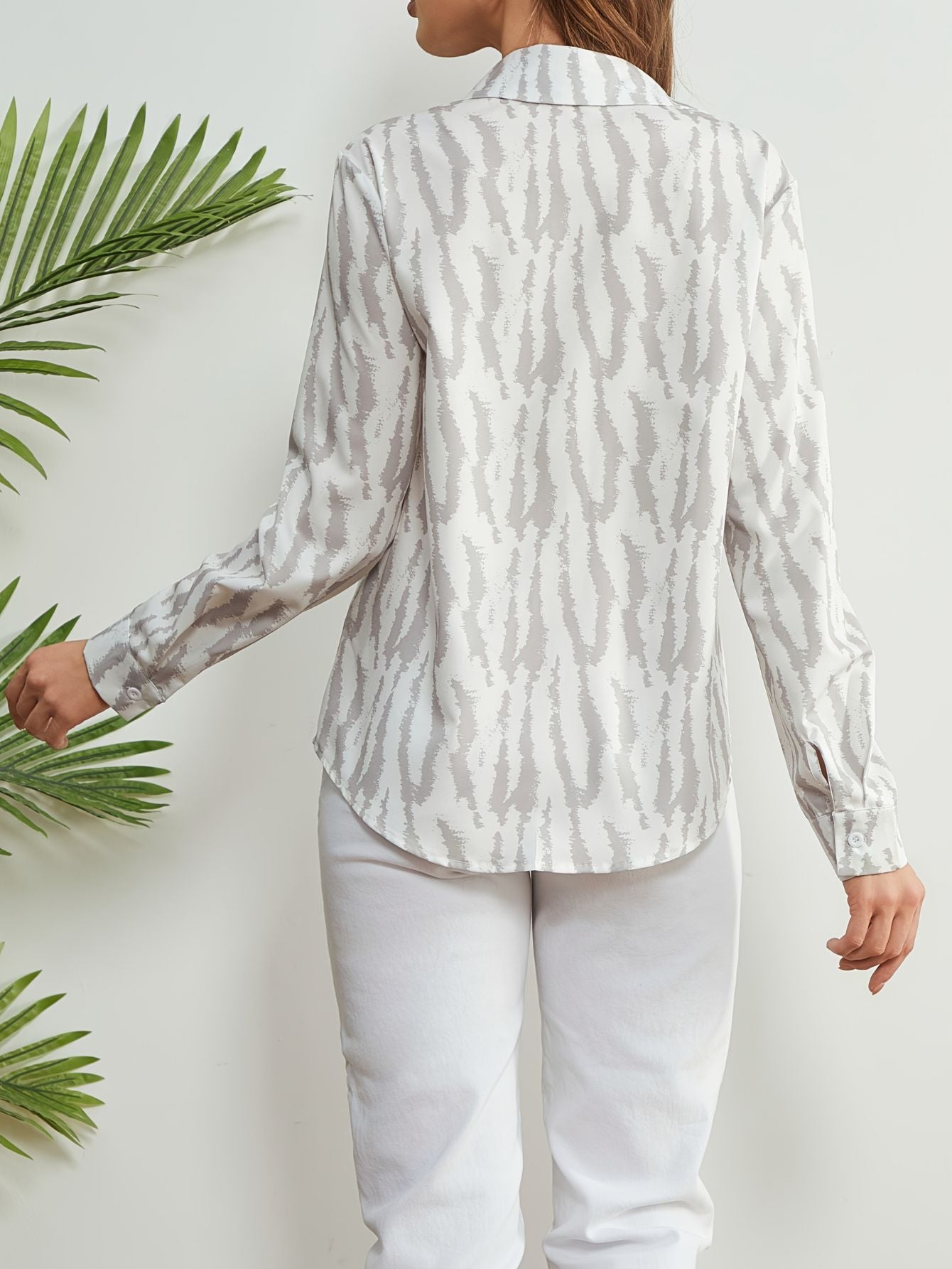 Women’s Geometric Print Long Sleeve Blouse Marry Lou